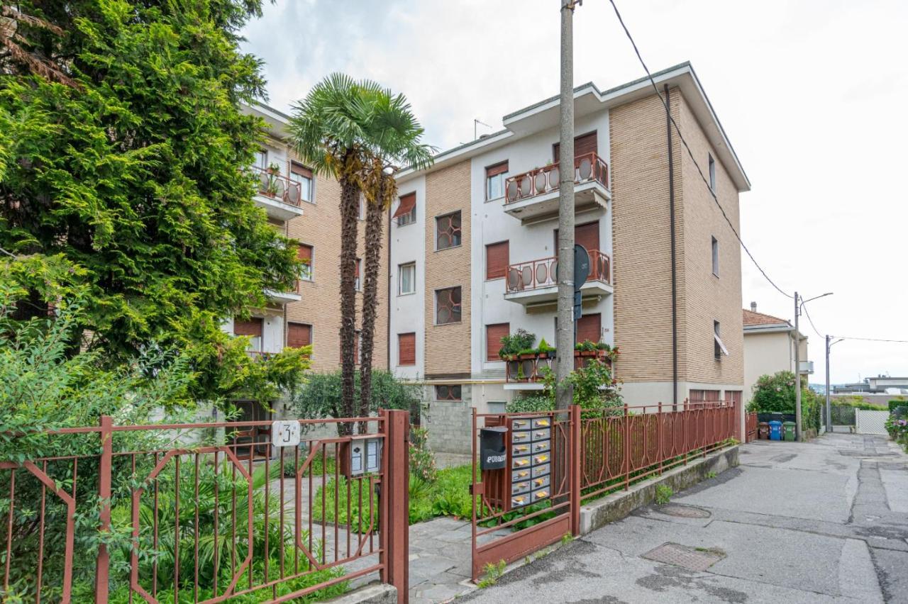 Lovely & Quiet Apartment - With Balcony & Parking Como Exterior foto