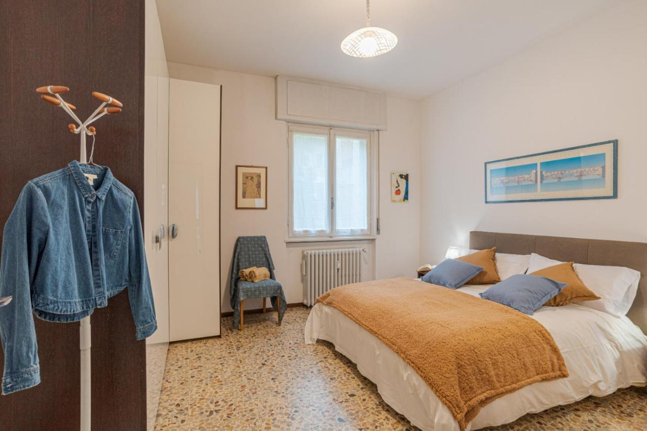 Lovely & Quiet Apartment - With Balcony & Parking Como Exterior foto