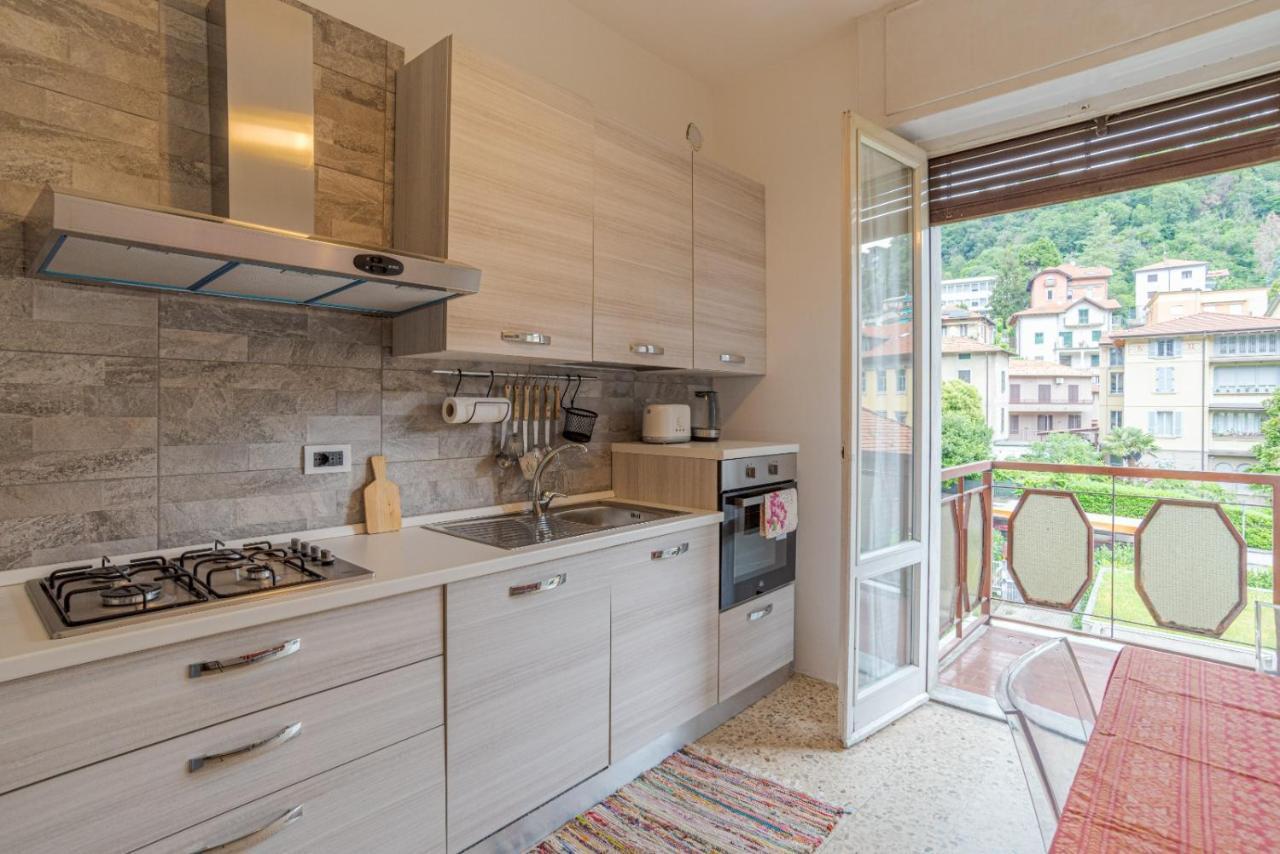 Lovely & Quiet Apartment - With Balcony & Parking Como Exterior foto